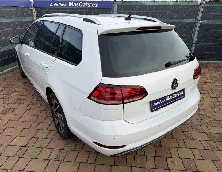 Volkswagen Golf Kombi 999,0 81 kw