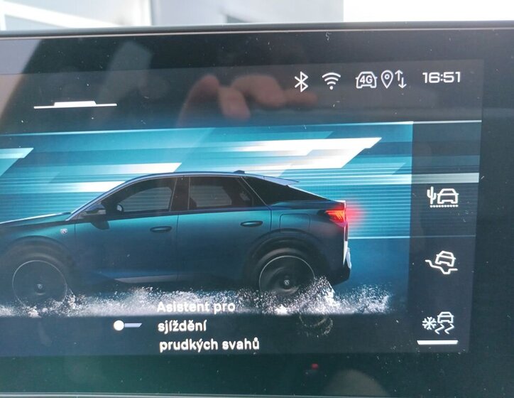 Peugeot 3008 SUV / Terénní 1,2 l 100 kw