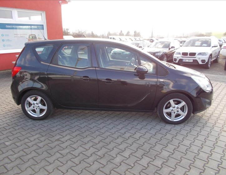 Opel Meriva 9
