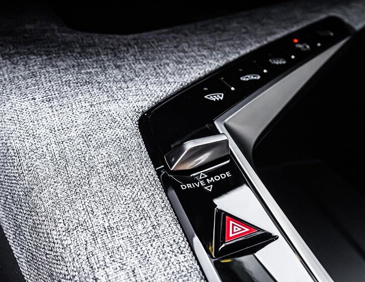 Peugeot 3008 SUV 1,2 l 105 kw