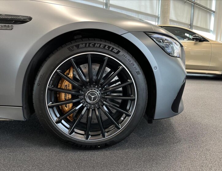 Mercedes-Benz AMG GT Sedan 4,0 l 470 kw