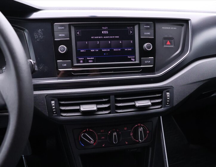 Volkswagen Polo Hatchback 999,0 48 kw