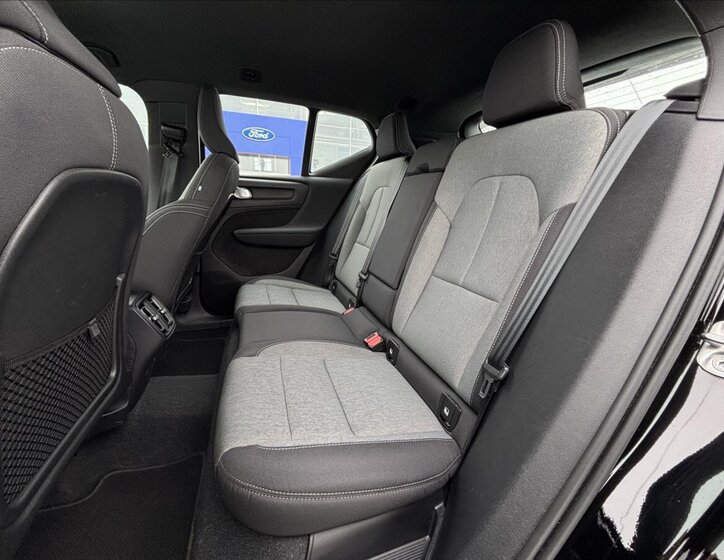 Volvo XC40 Kombi 2,0 l 145 kw