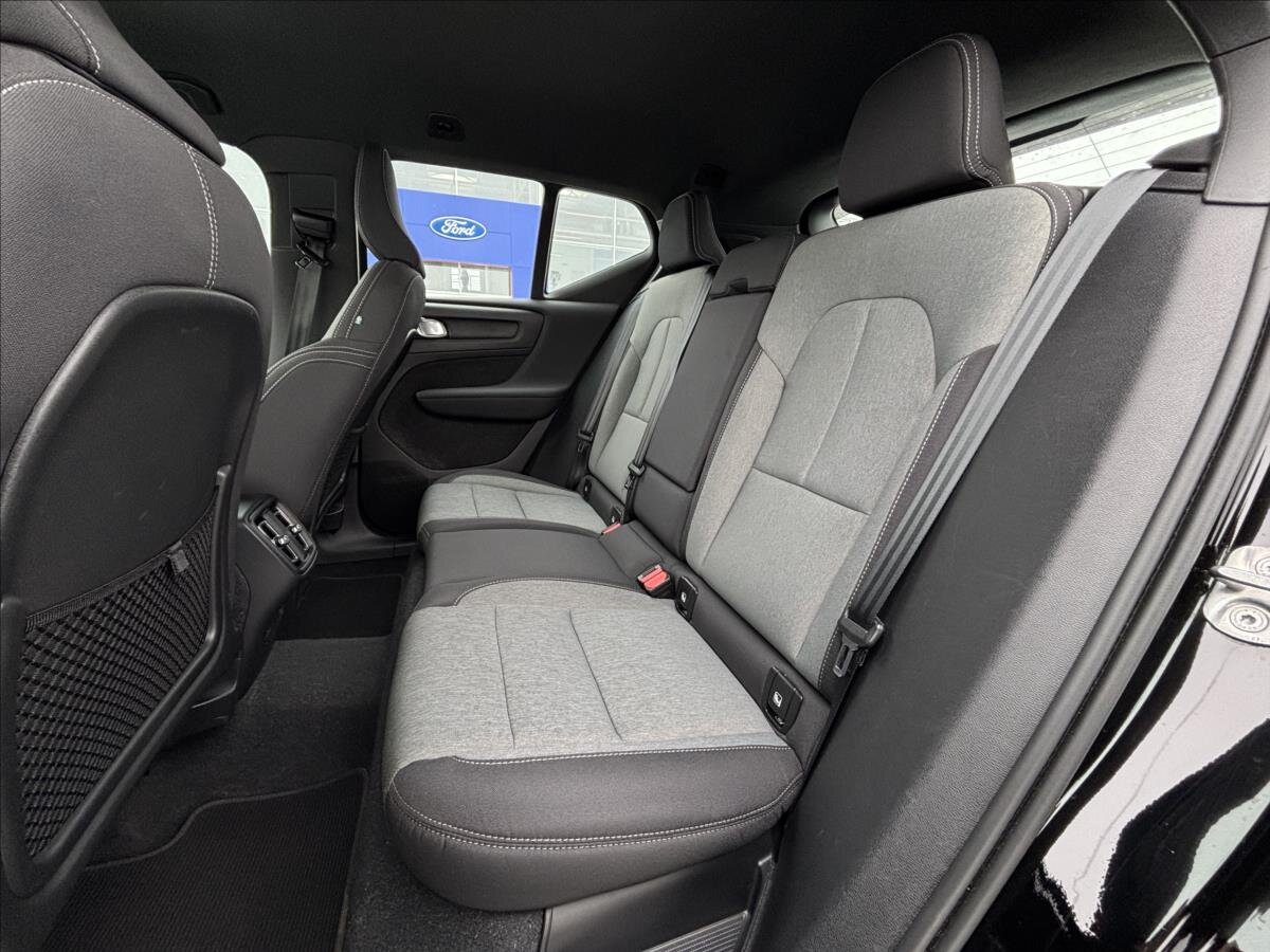 Volvo XC40 Kombi 2,0 l 145 kw