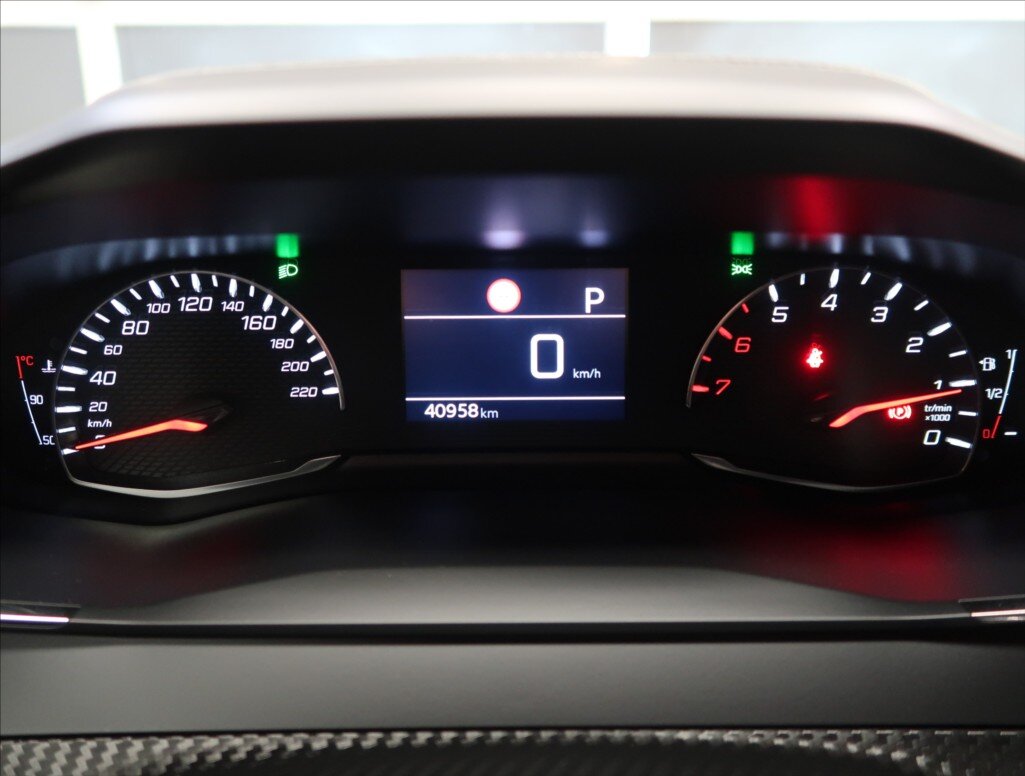 Peugeot 2008 Hatchback 1,2 l 96 kw