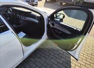 Mercedes-Benz Třídy E 30