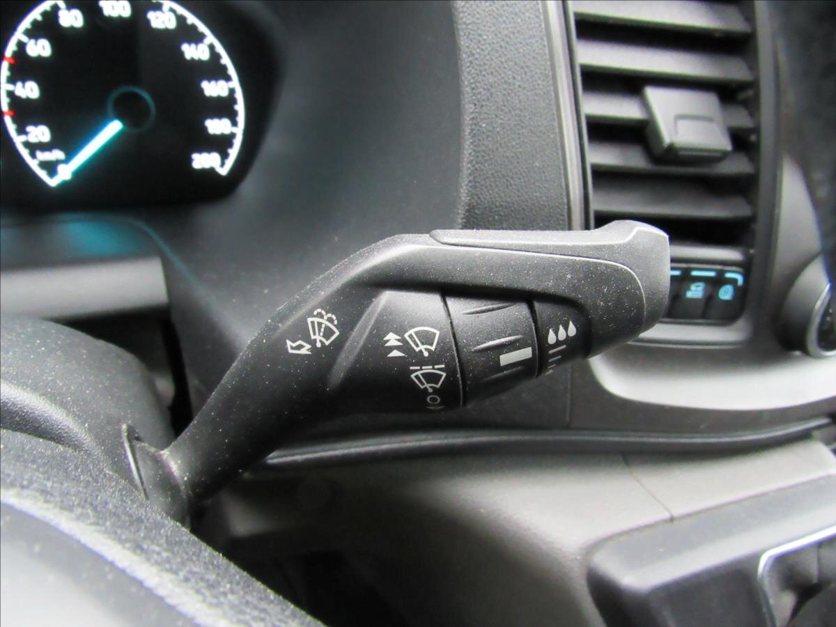 Ford Transit Custom Kombi 2,0 l 95 kw