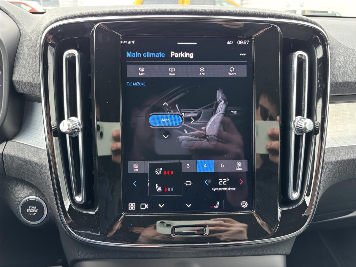 Volvo XC40 Kombi 2,0 l 145 kw