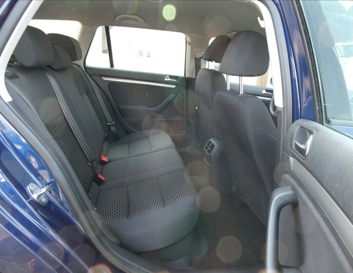 Volkswagen Golf Kombi 1,2 l 77 kw