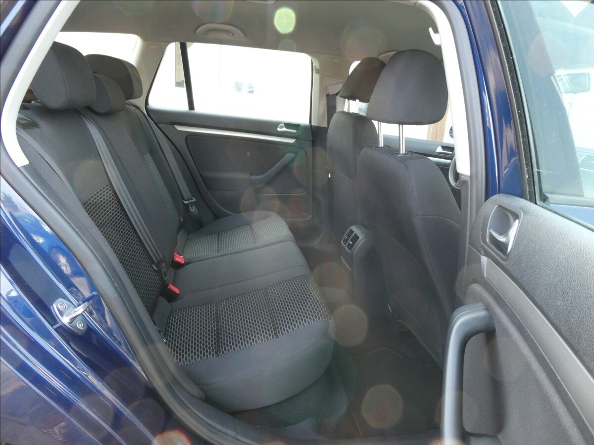 Volkswagen Golf Kombi 1,2 l 77 kw