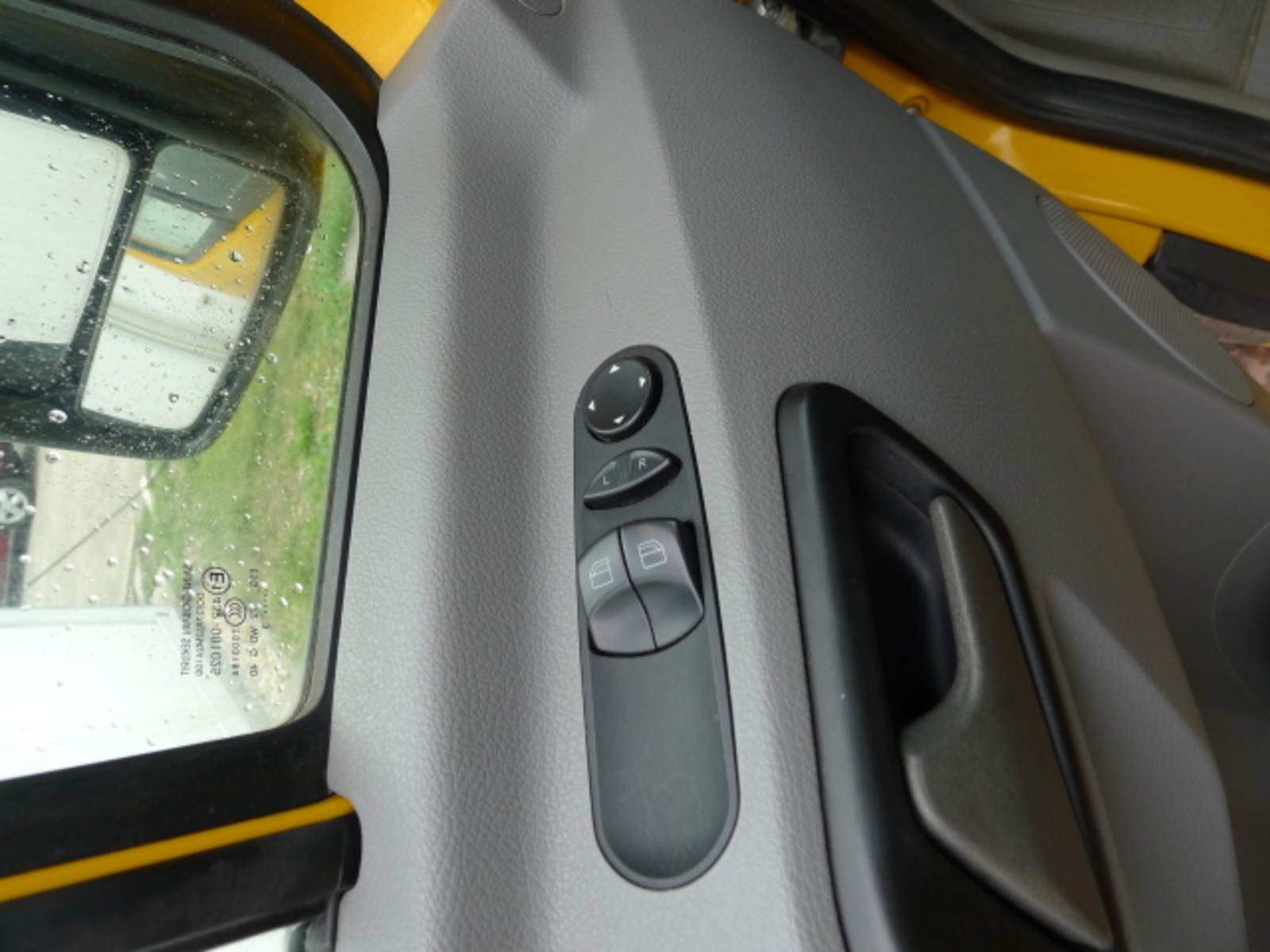 Mercedes-Benz Sprinter 17