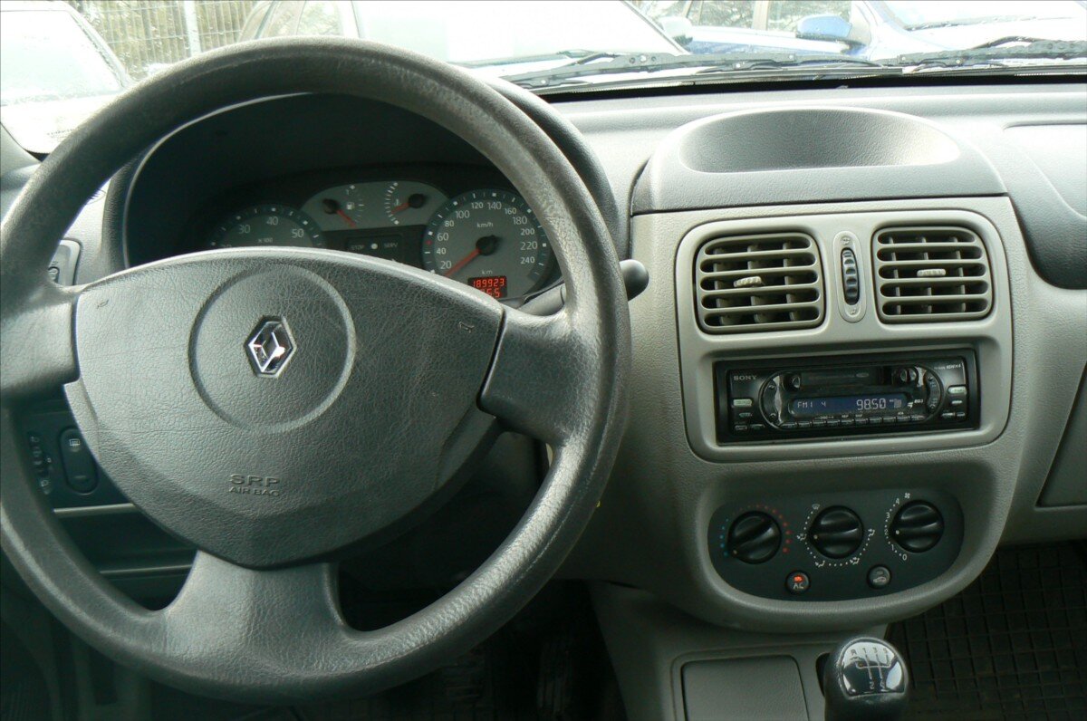 Renault Thalia Sedan / Limuzína 1,4 l 72 kw