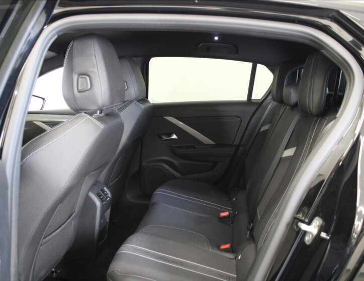 Opel Astra Hatchback 1,2 l 96 kw