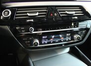 BMW Řada 5 Kombi 3,0 l 210 kw