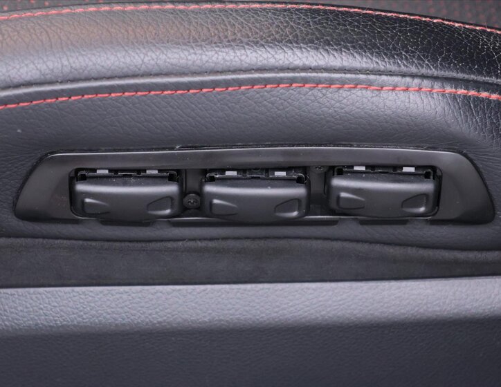 Mercedes-Benz CLA 21