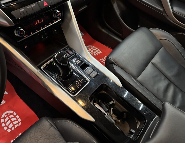 Mitsubishi Eclipse SUV 2,4 l 138 kw