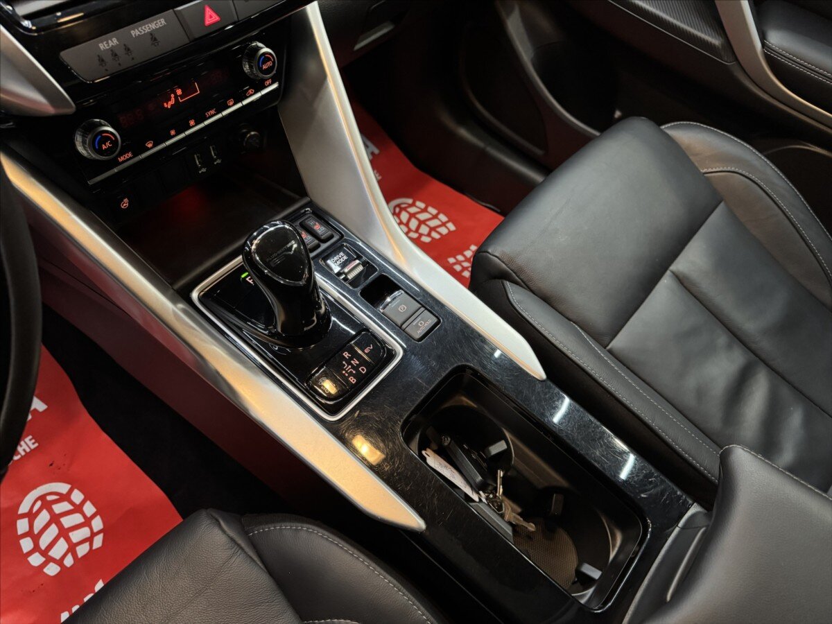 Mitsubishi Eclipse SUV 2,4 l 138 kw