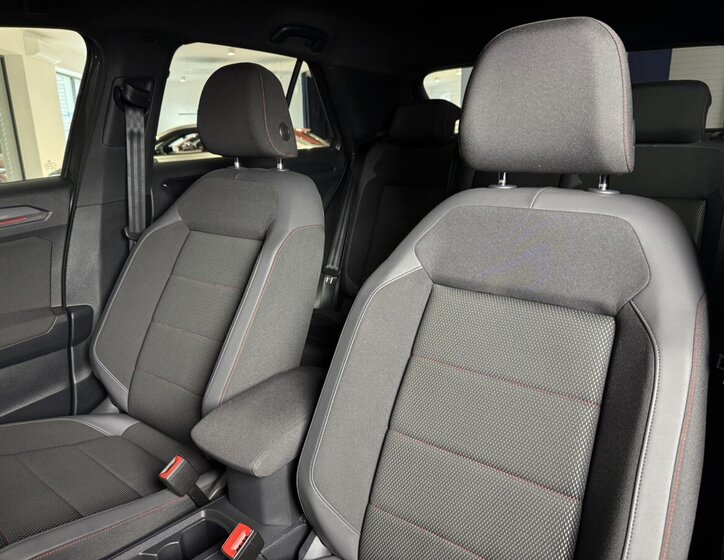 Volkswagen T-Roc SUV 1,5 l 110 kw