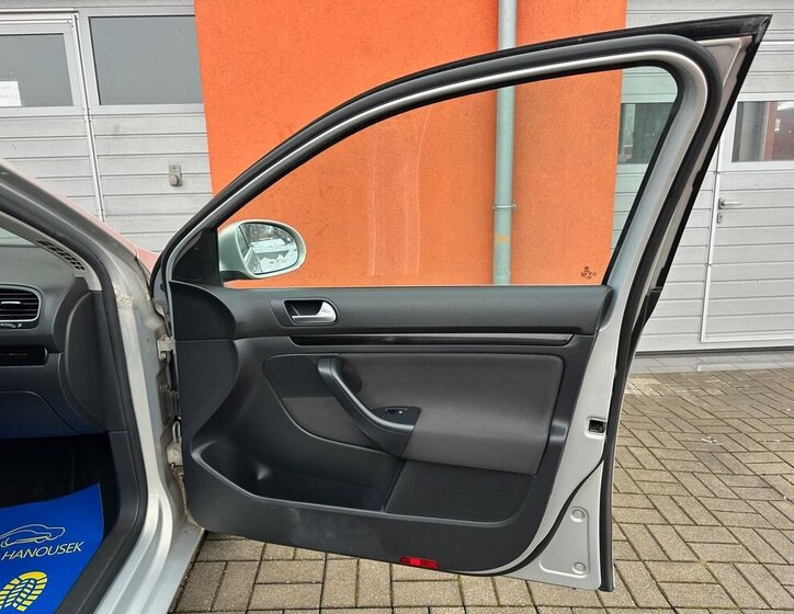 Volkswagen Golf Kombi 1,4 l 90 kw