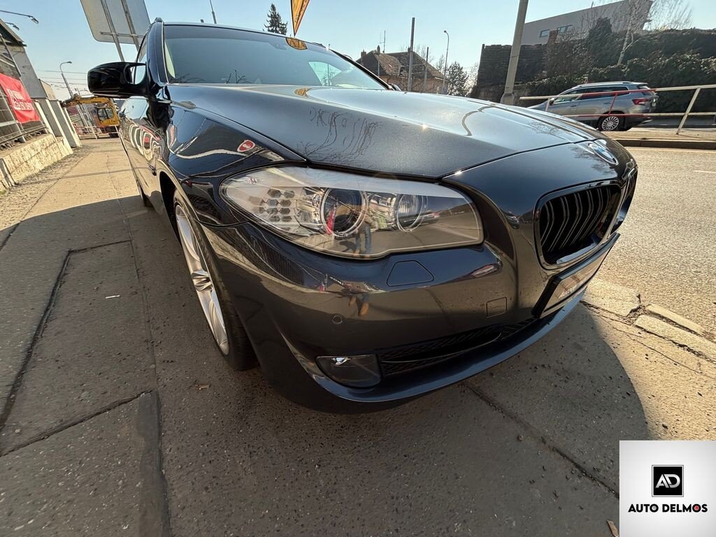 BMW Řada 5 Kombi 3,0 l 190 kw