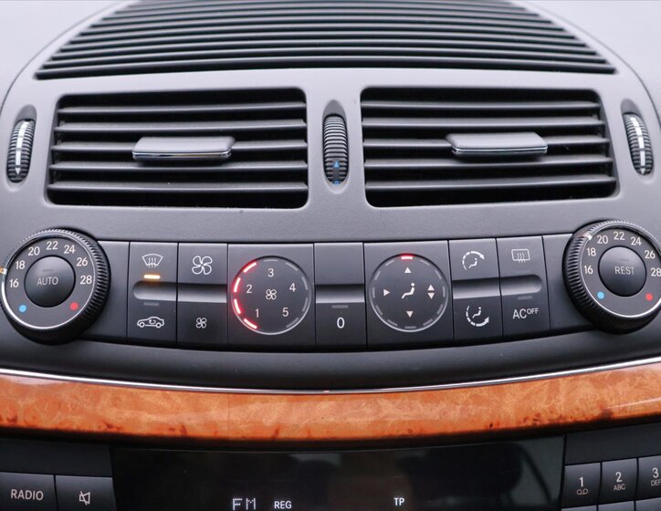 Mercedes-Benz Třídy E 18