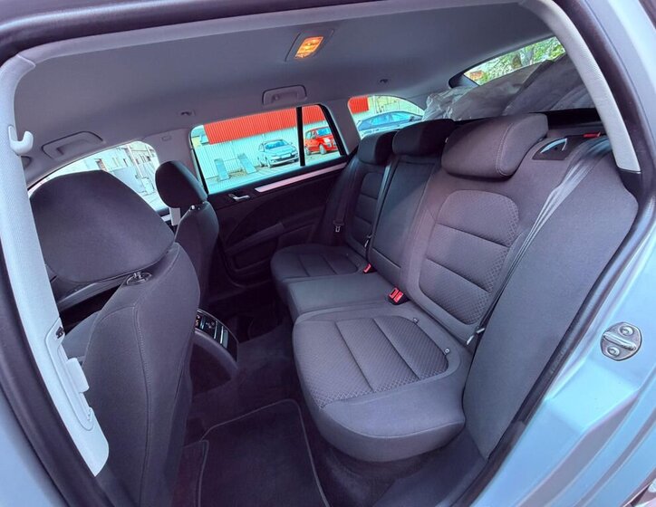 Škoda Superb Kombi 2,0 l 103 kw