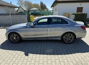 Mercedes-Benz Ostatní Sedan / Limuzína 0,0 125 kw