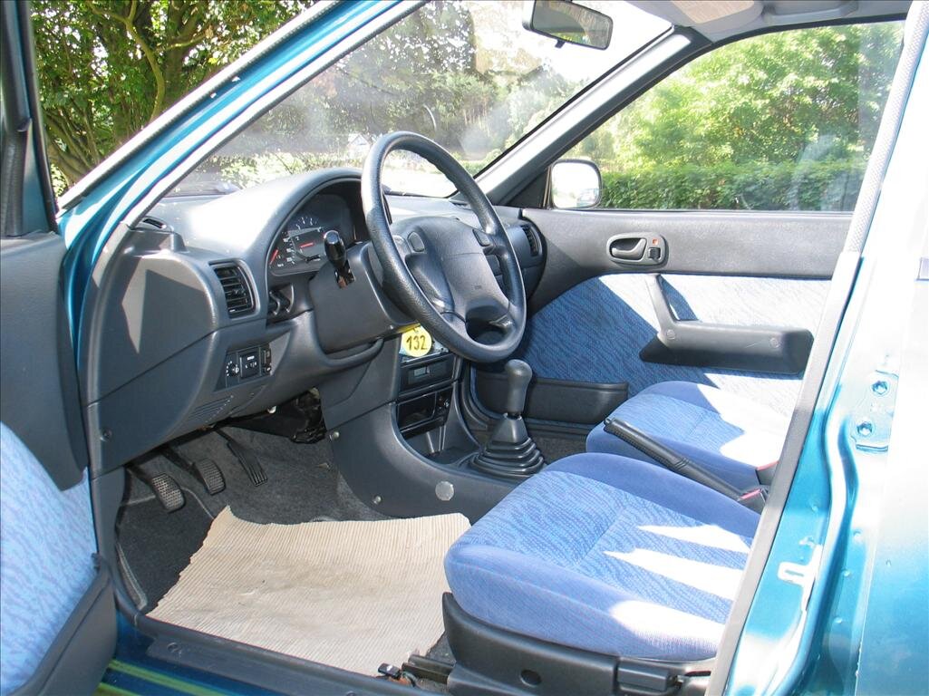 Suzuki Swift Hatchback 993,0 39 kw