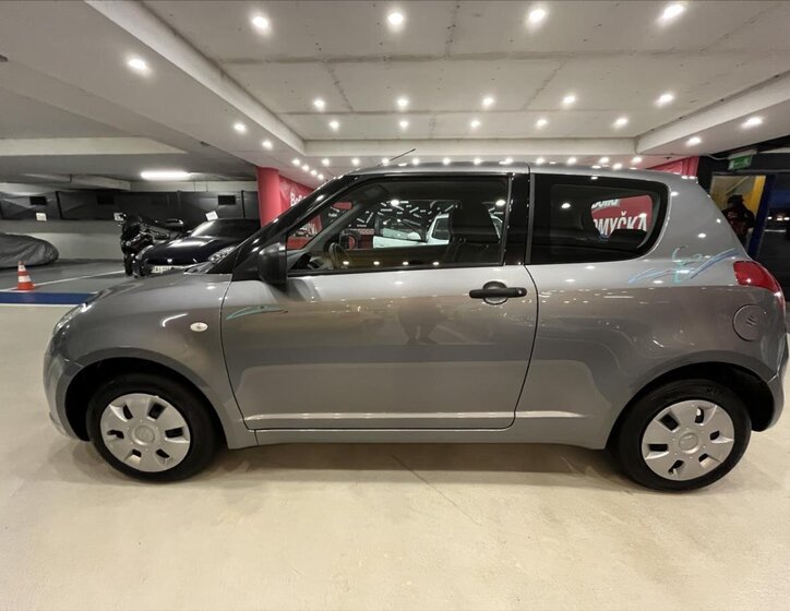 Suzuki Swift Hatchback 1,3 l 67 kw