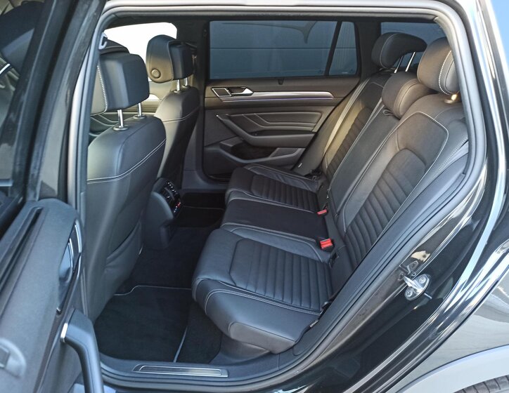 Volkswagen Passat 12