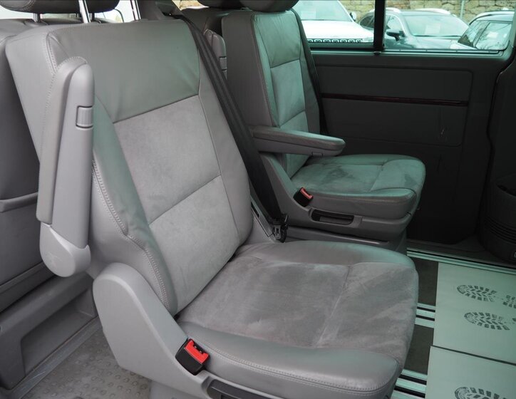 Volkswagen Multivan Kombi 2,5 l 128 kw