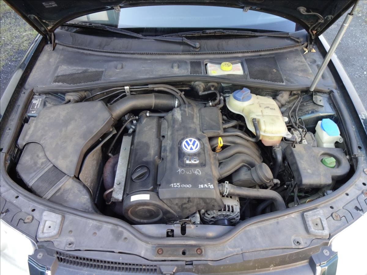 Volkswagen Passat Sedan 1,6 l 75 kw