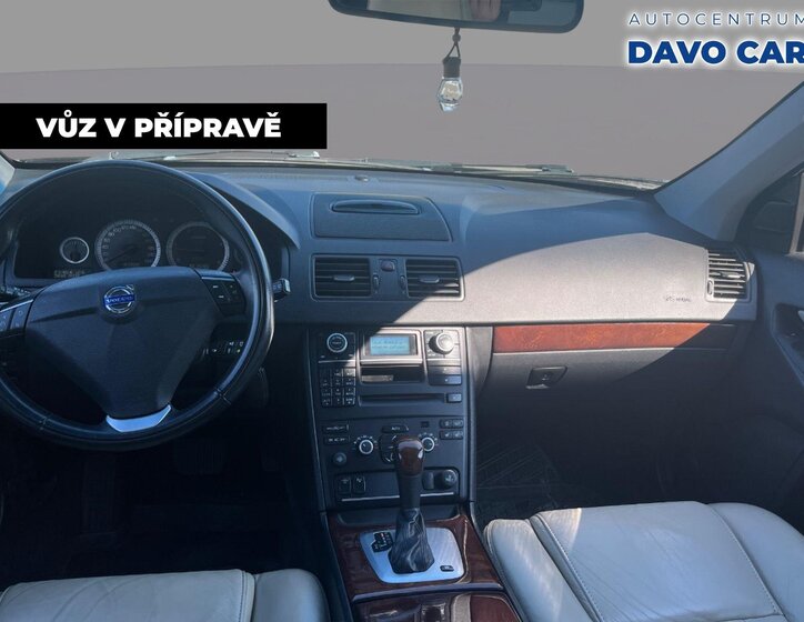 Volvo XC90 SUV / Terénní 2,4 l 147 kw