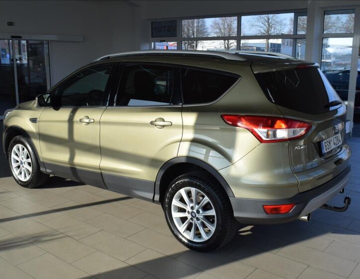 Ford Kuga SUV 1,5 l 110 kw