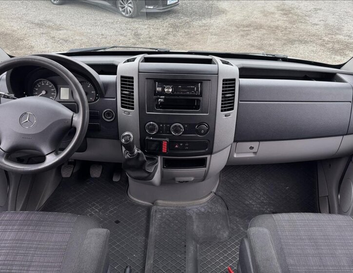 Mercedes-Benz Sprinter 7