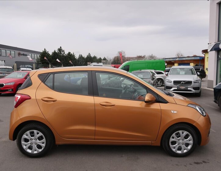 Hyundai i10 Hatchback 998,0 48 kw