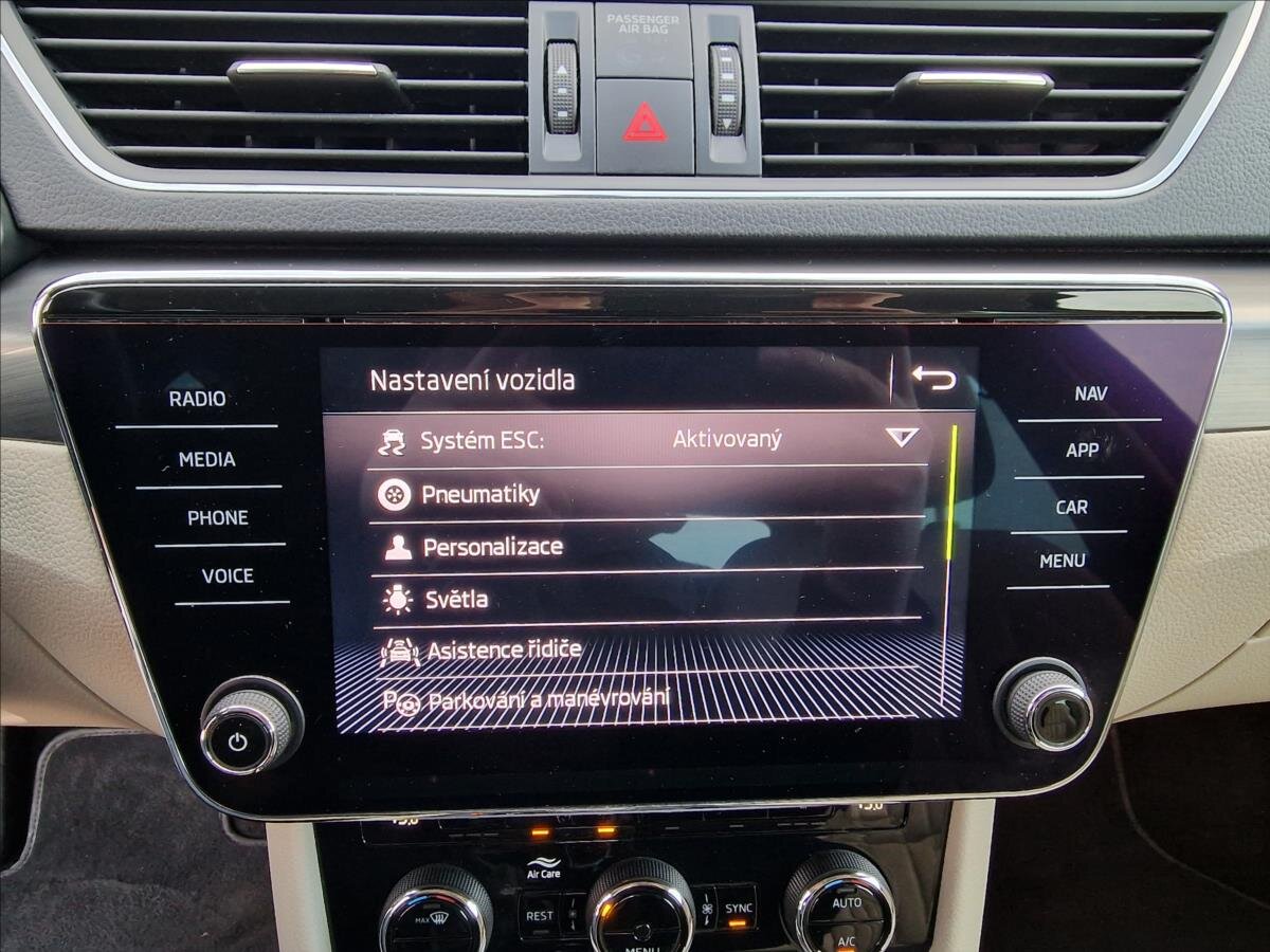 Škoda Superb Liftback 1,5 l 110 kw