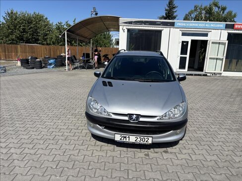 Peugeot 206 Kombi 1,1 l 44 kw