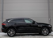 Jaguar F-Pace SUV 3,0 l 221 kw
