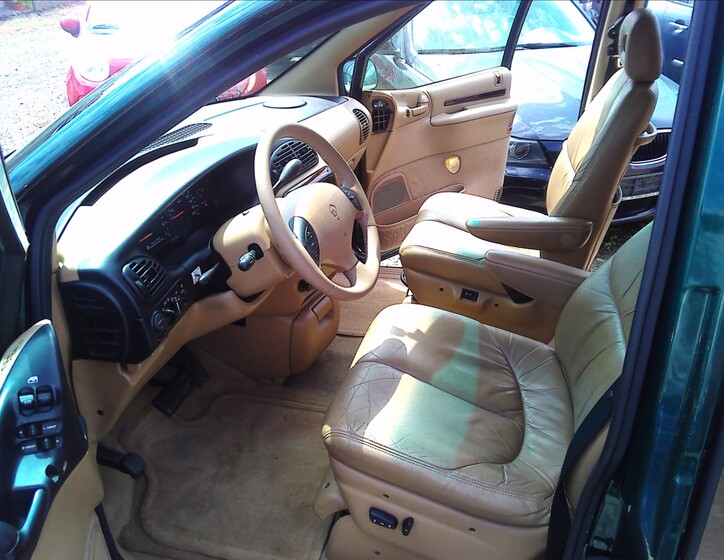 Chrysler Grand Voyager 8