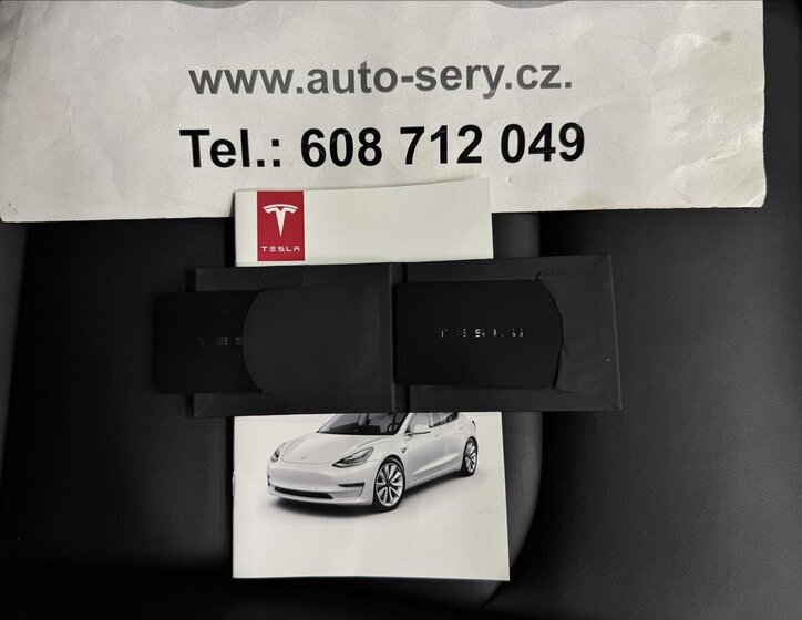 Tesla Model 3 Liftback 0,0 324 kw