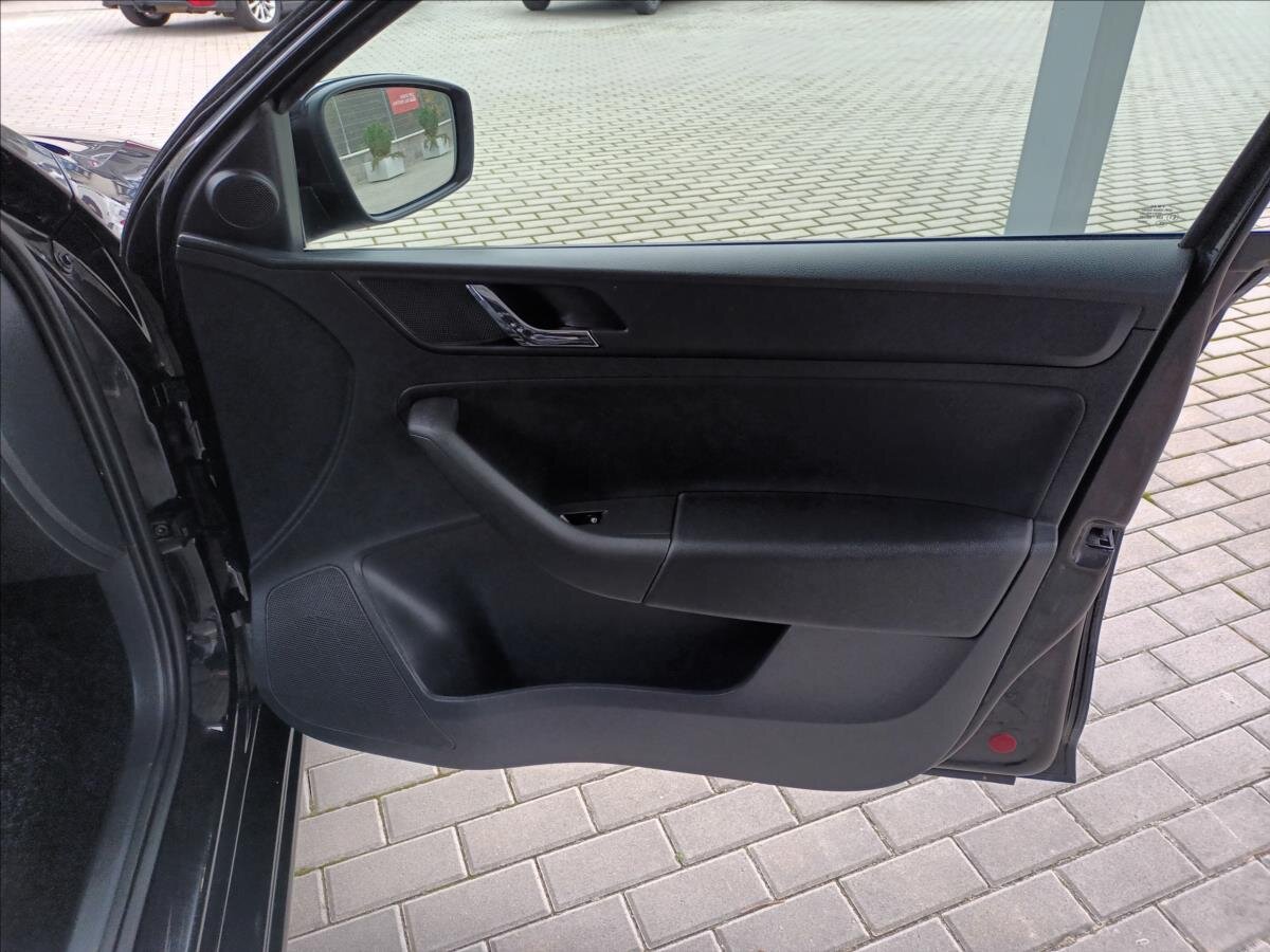 Škoda Rapid Hatchback 1,2 l 66 kw