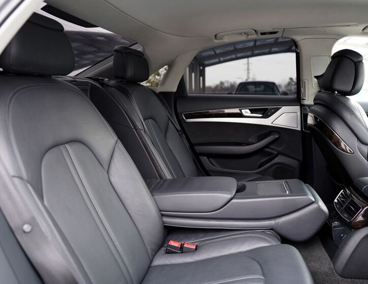 Audi A8 Sedan / Limuzína 3,0 l 213 kw