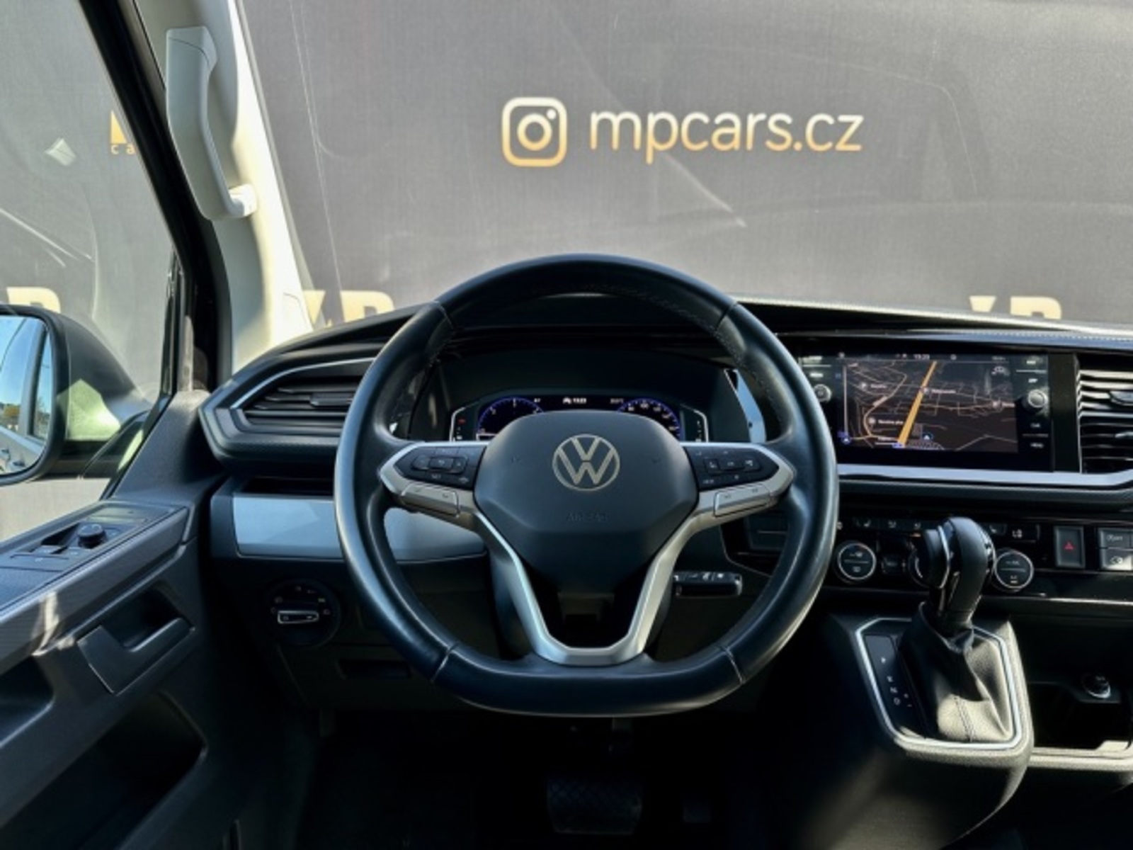 Volkswagen Multivan 12