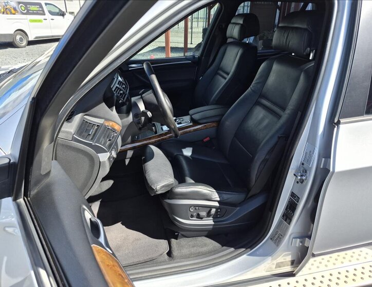 BMW X5 SUV / Terénní 3,0 l 173 kw