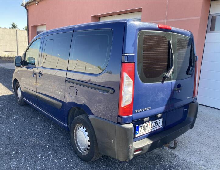 Peugeot Expert 5