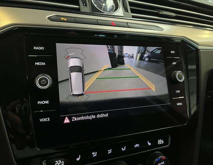 Volkswagen Passat 12