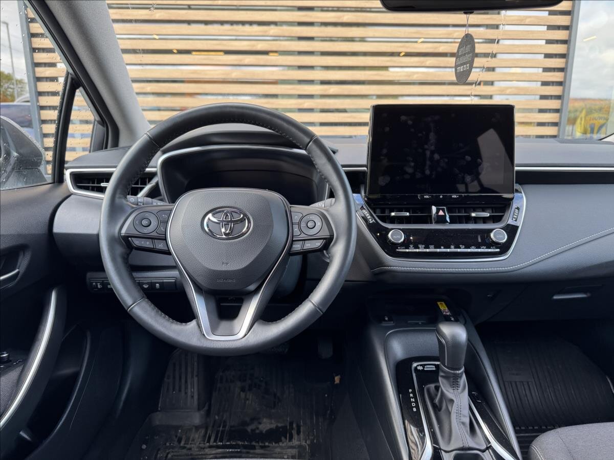 Toyota Corolla Sedan / Limuzína 1,8 l 72 kw