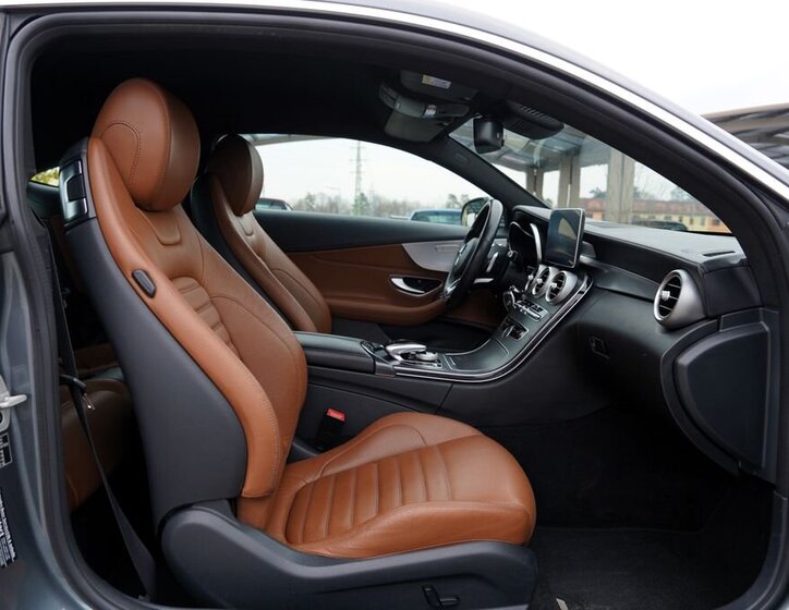 Mercedes-Benz Třídy C Kupé 2,1 l 150 kw