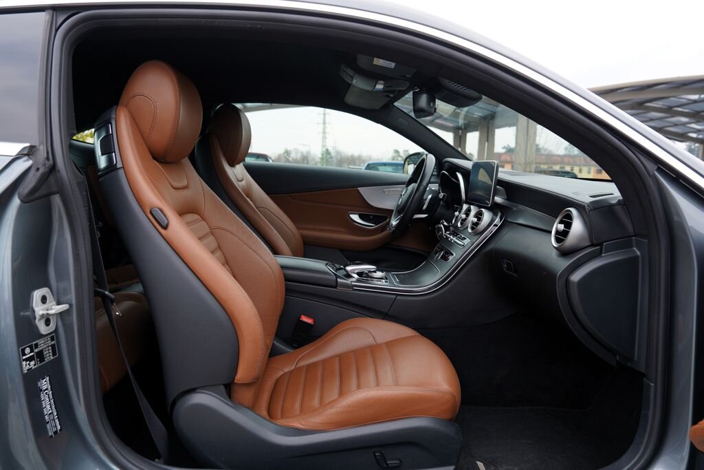 Mercedes-Benz Třídy C Kupé 2,1 l 150 kw